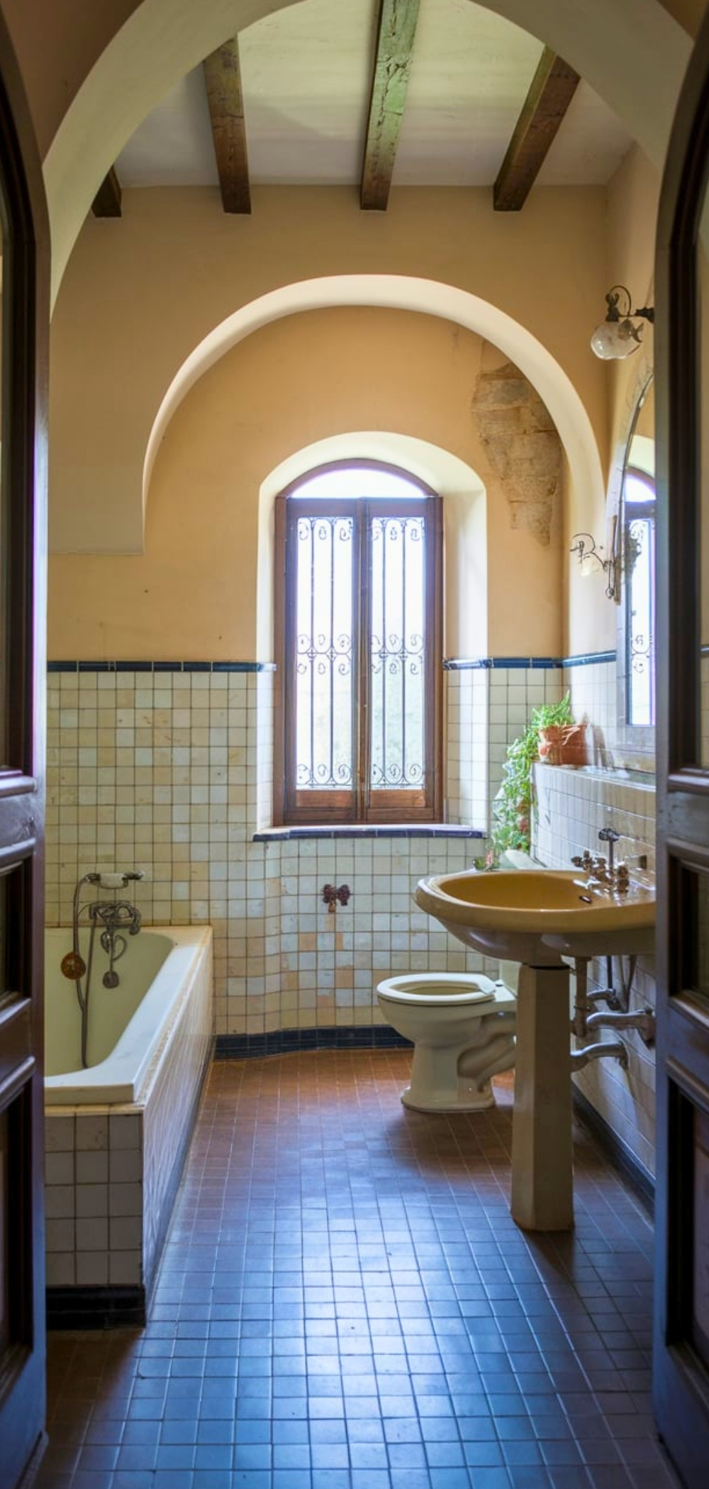 Old Italian Bathroom