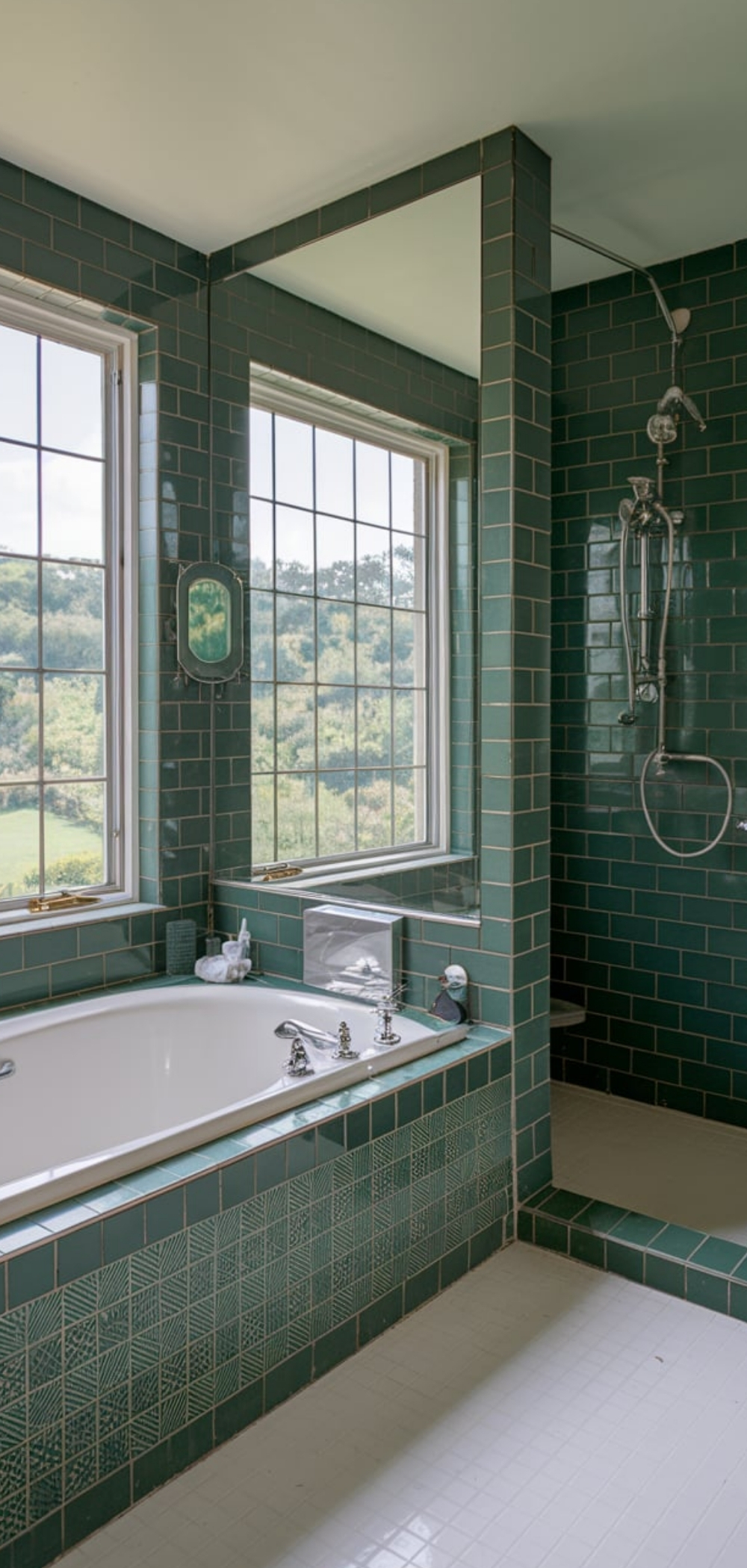 Art Deco Bathroom 