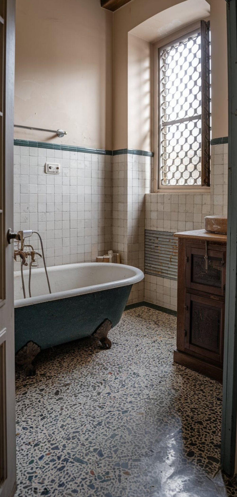 Old Italian Bathroom