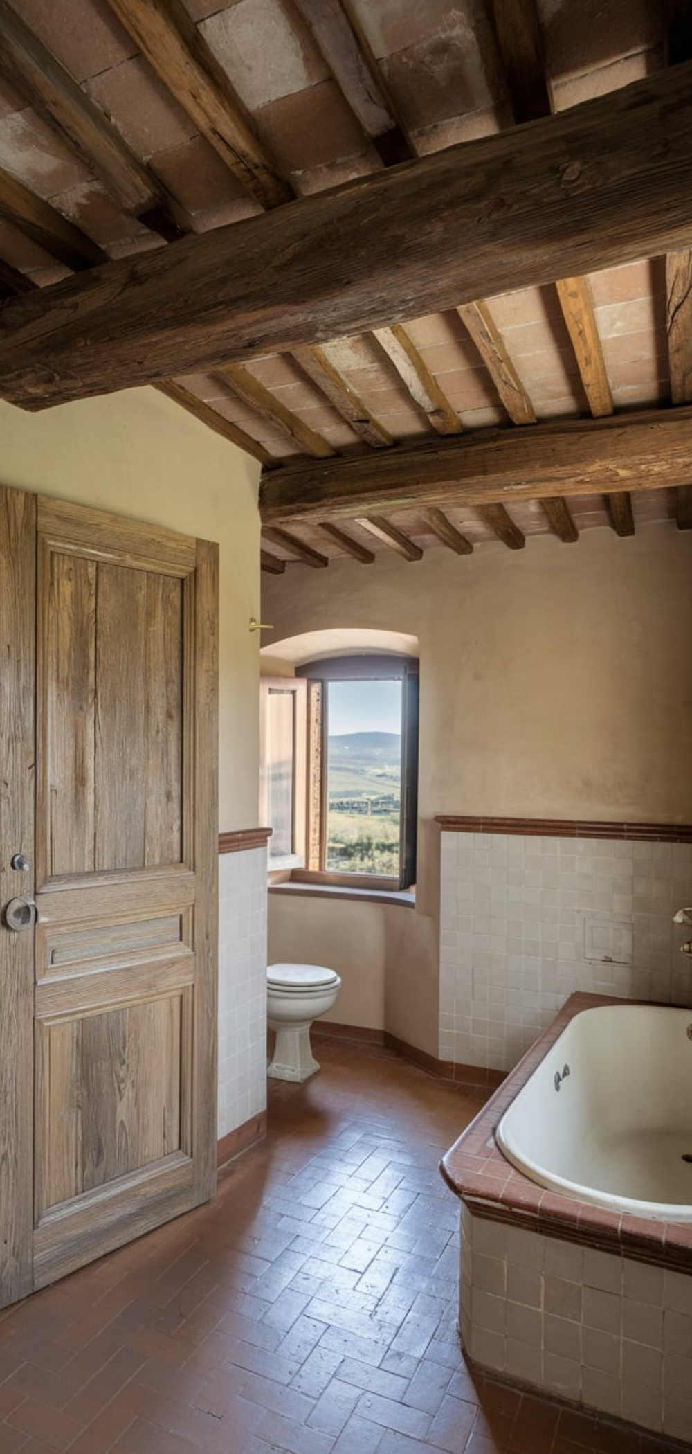 Old Italian Bathroom