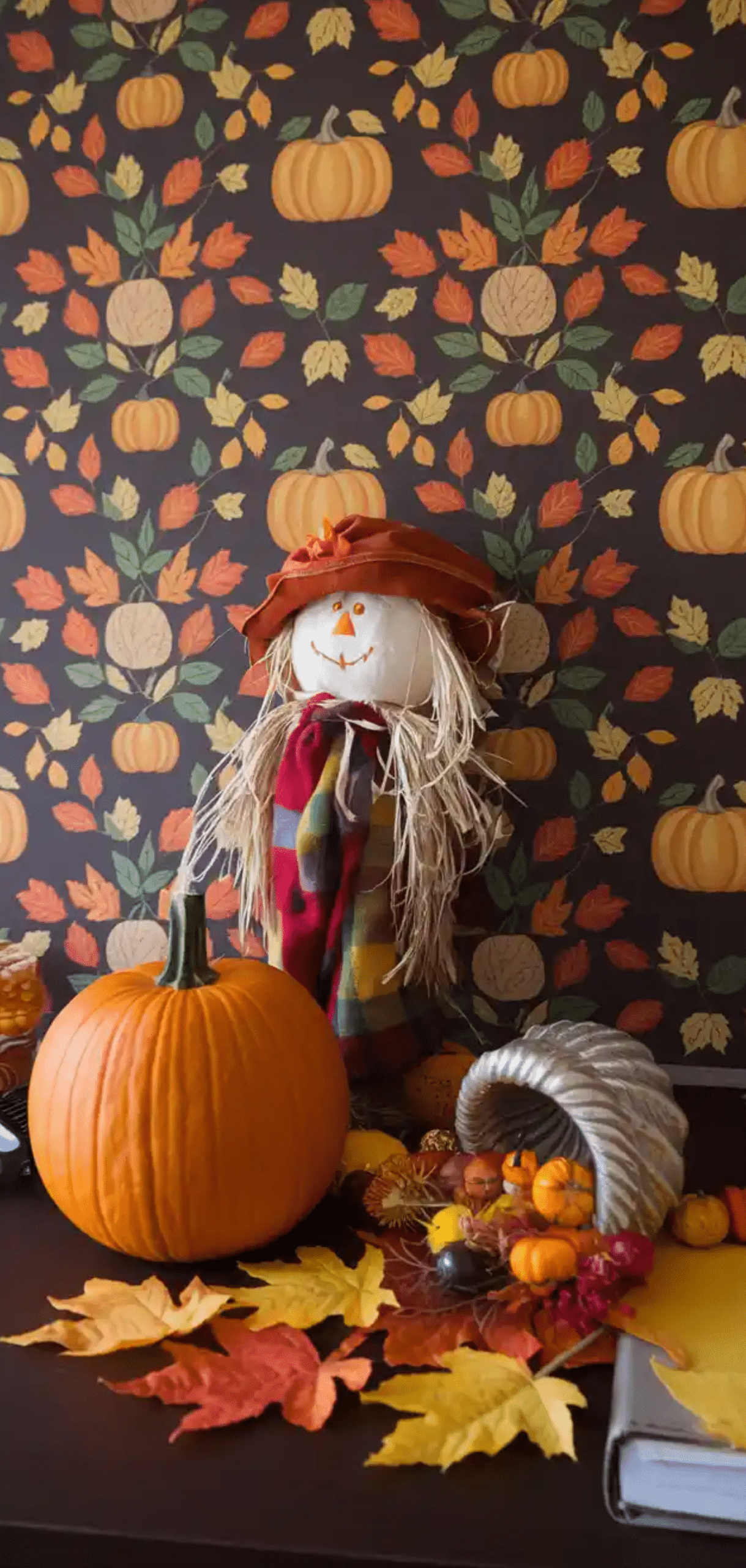 Fall Office Decor Ideas for Your Desk at Work
