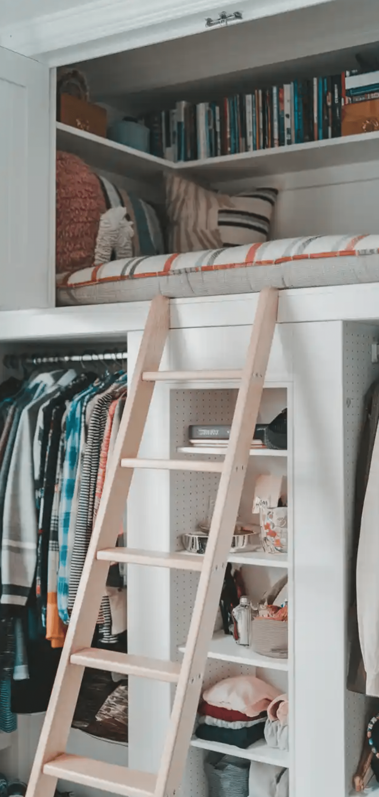 Easy DIY Closet Loft Ideas