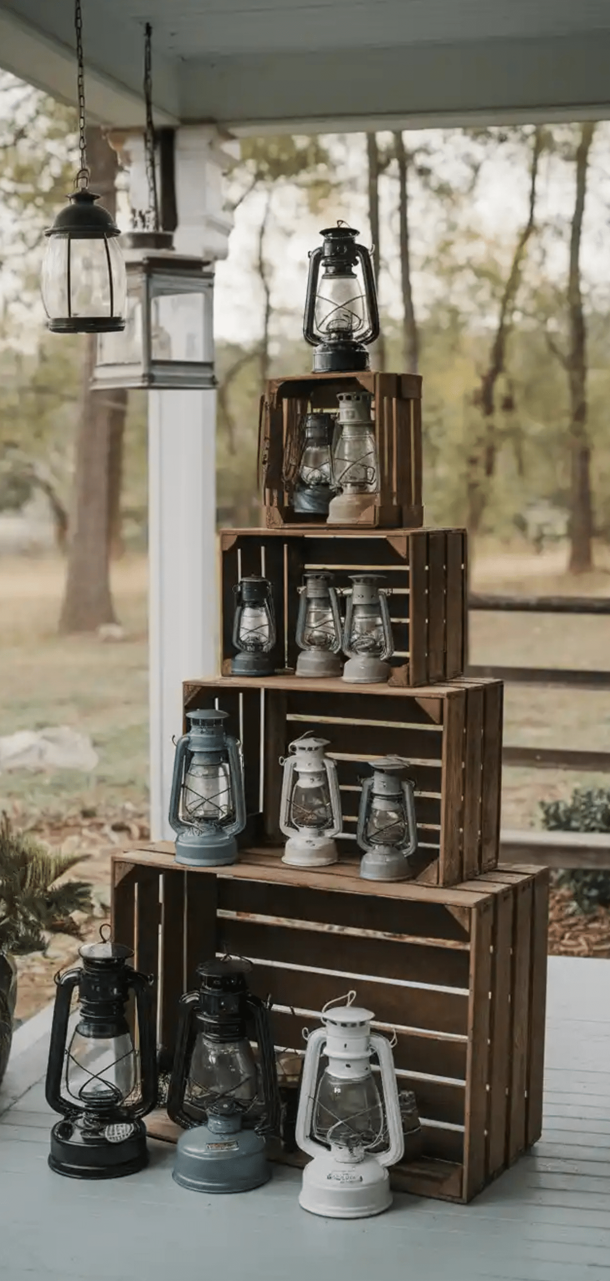 Easy Vintage Porch Decor Ideas