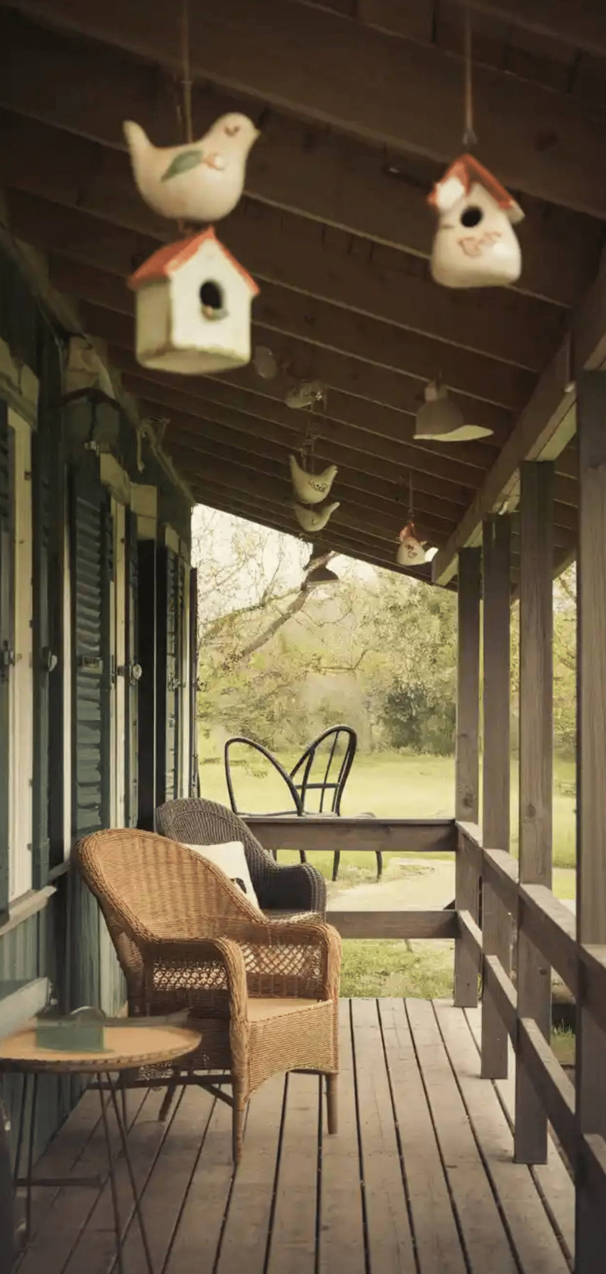 Easy Vintage Porch Decor Ideas