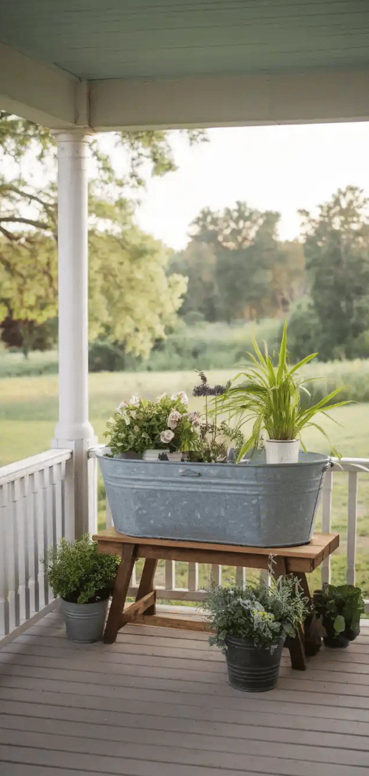 Easy Vintage Porch Decor Ideas