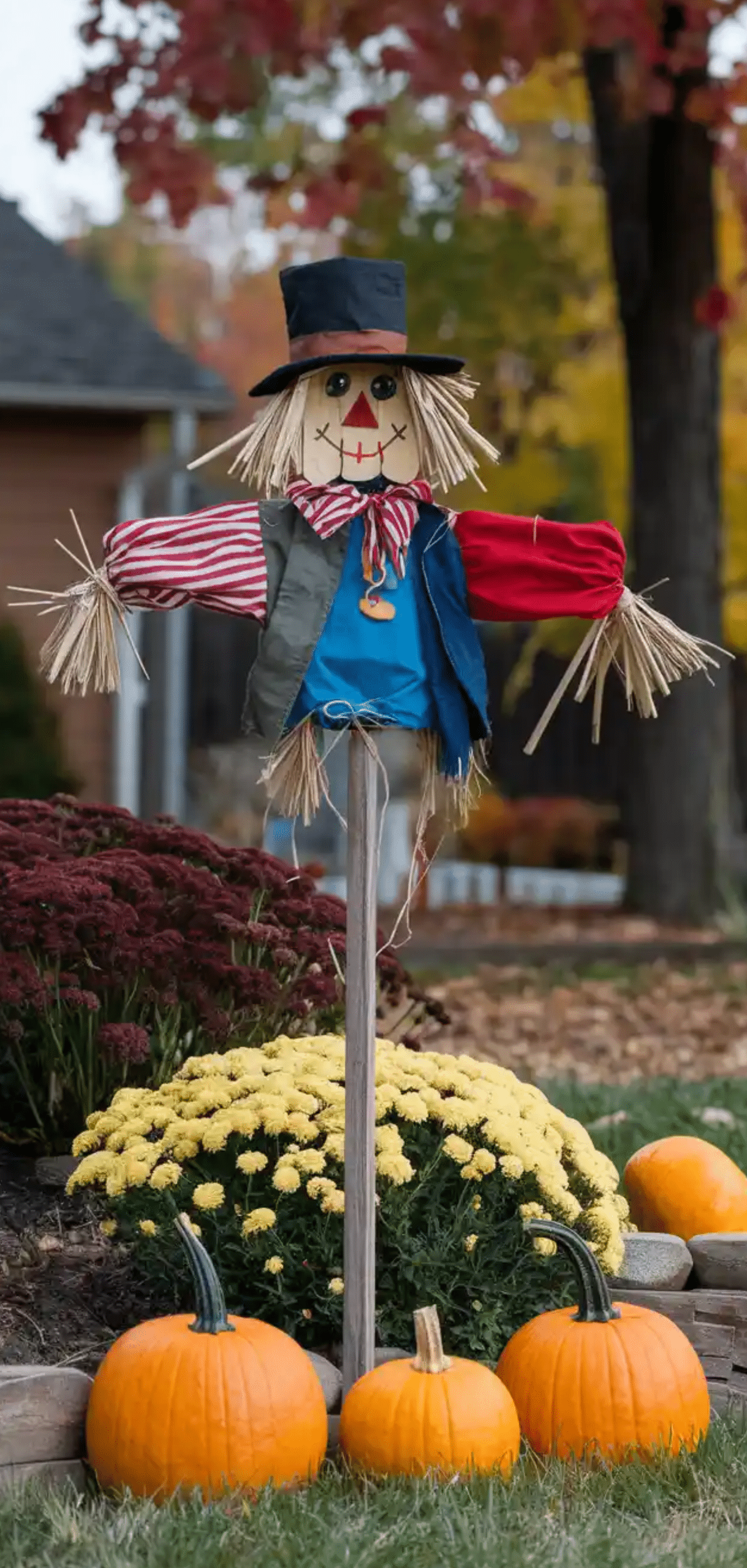 Wooden Scarecrows for Fall Decor