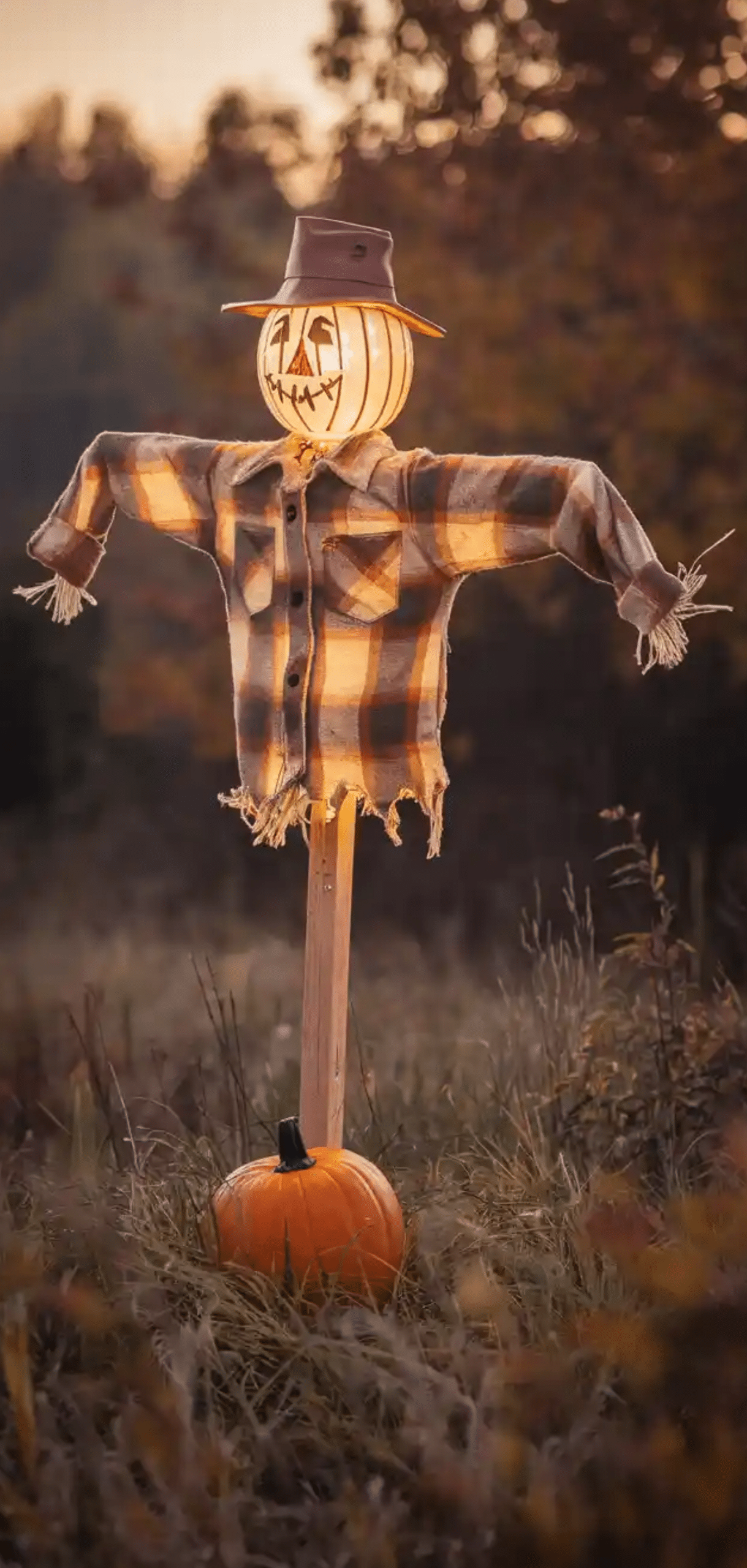 Wooden Scarecrows for Fall Decor