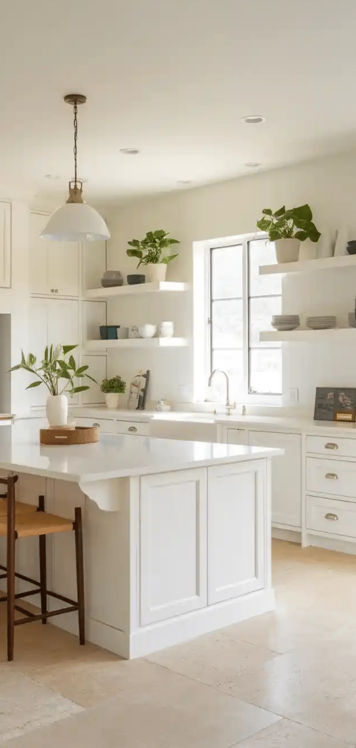 Stunning All-White Kitchen Ideas