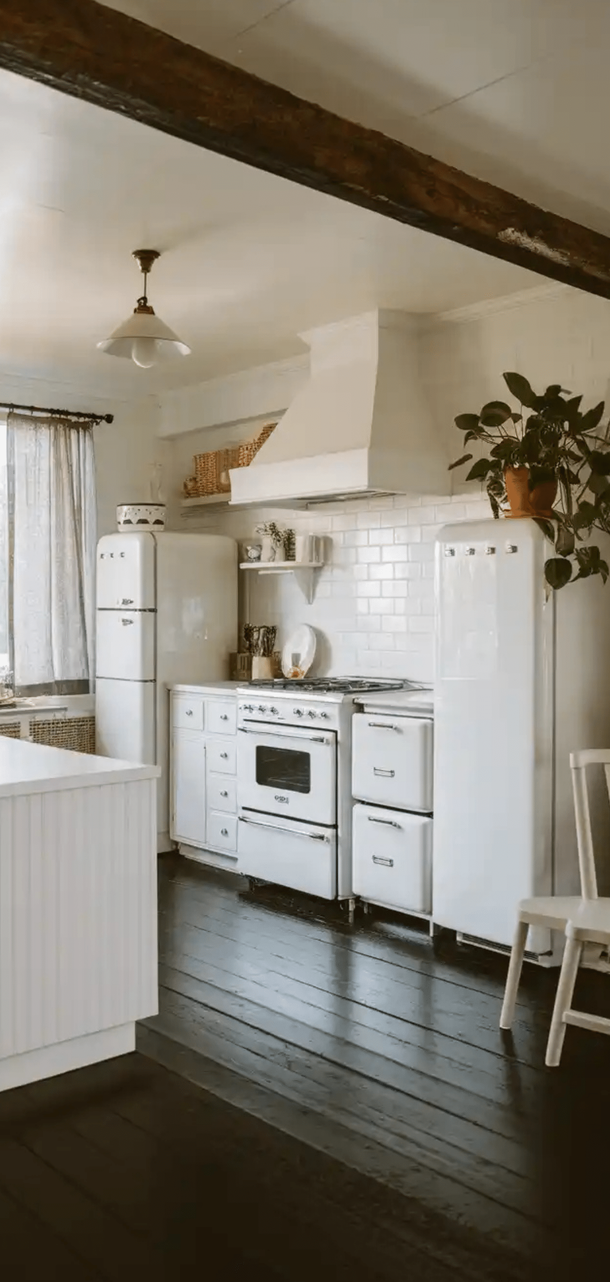 Stunning All-White Kitchen Ideas