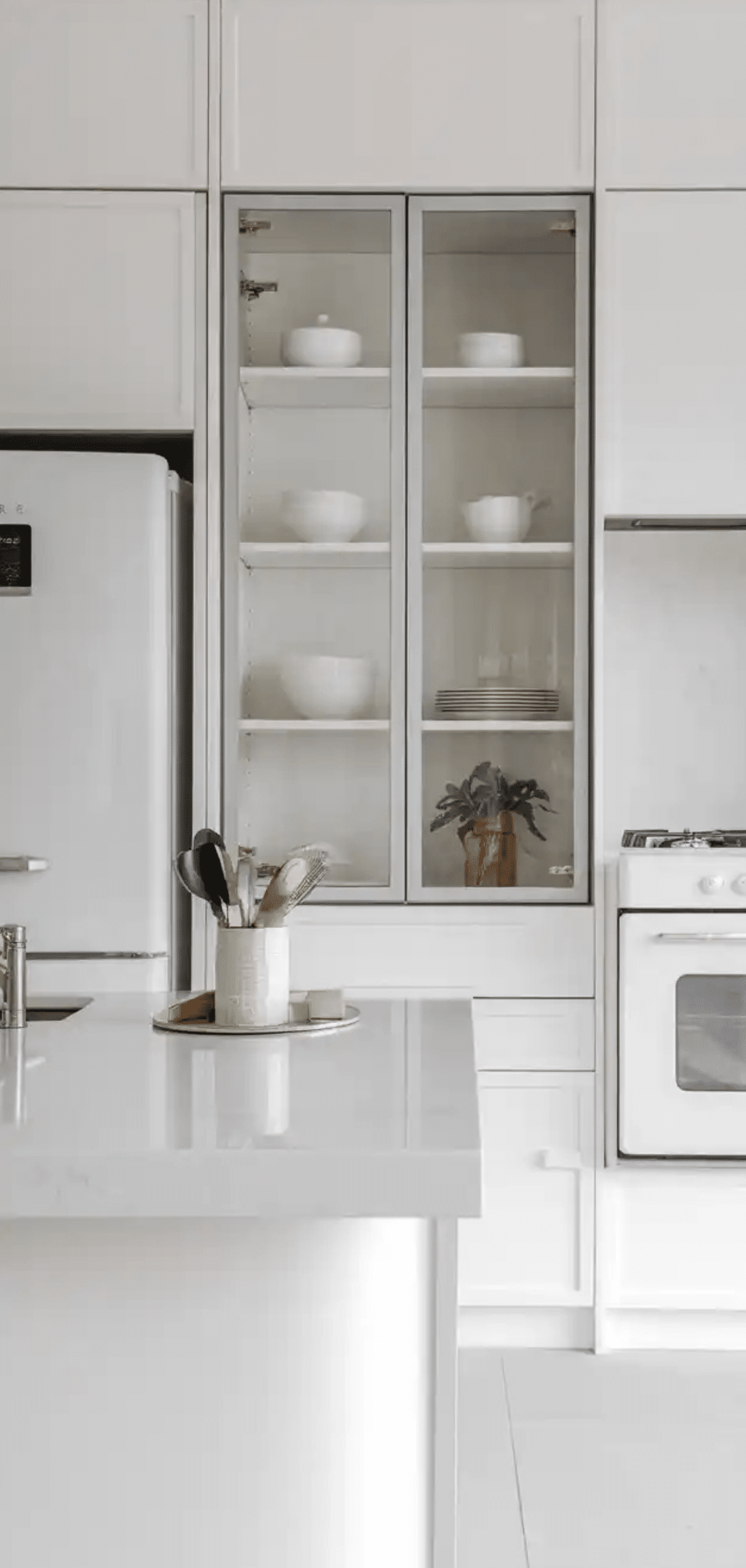 Stunning All-White Kitchen Ideas