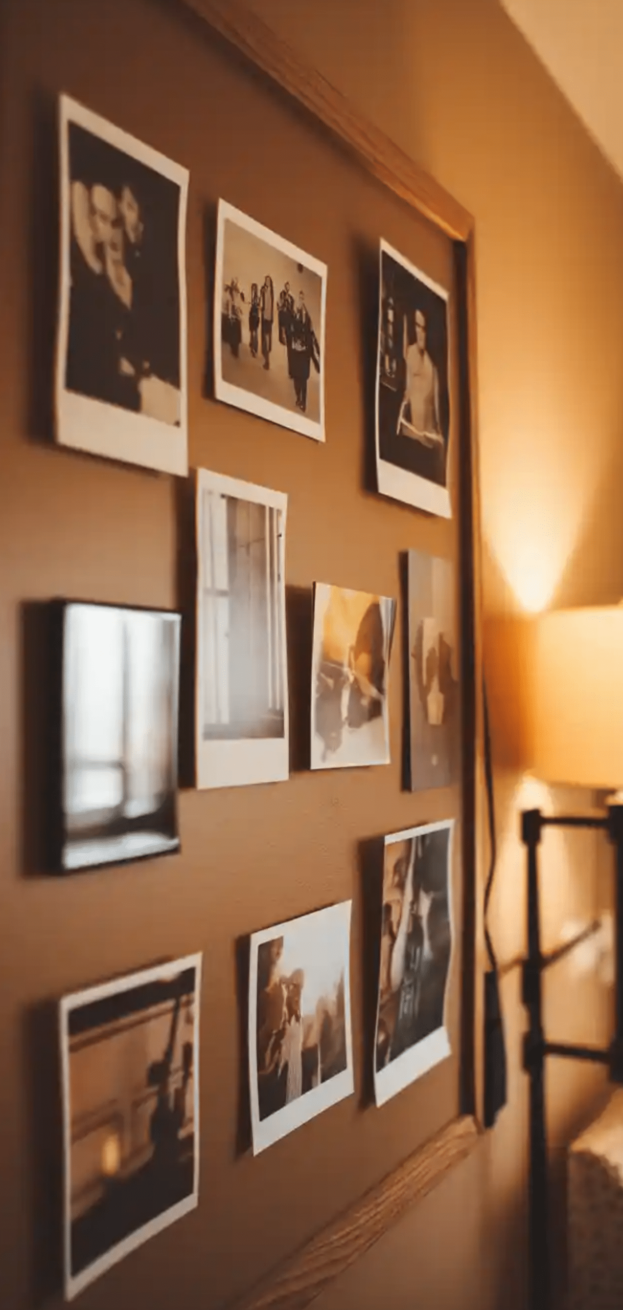 Stunning Bedroom Photo Wall Collage Ideas
