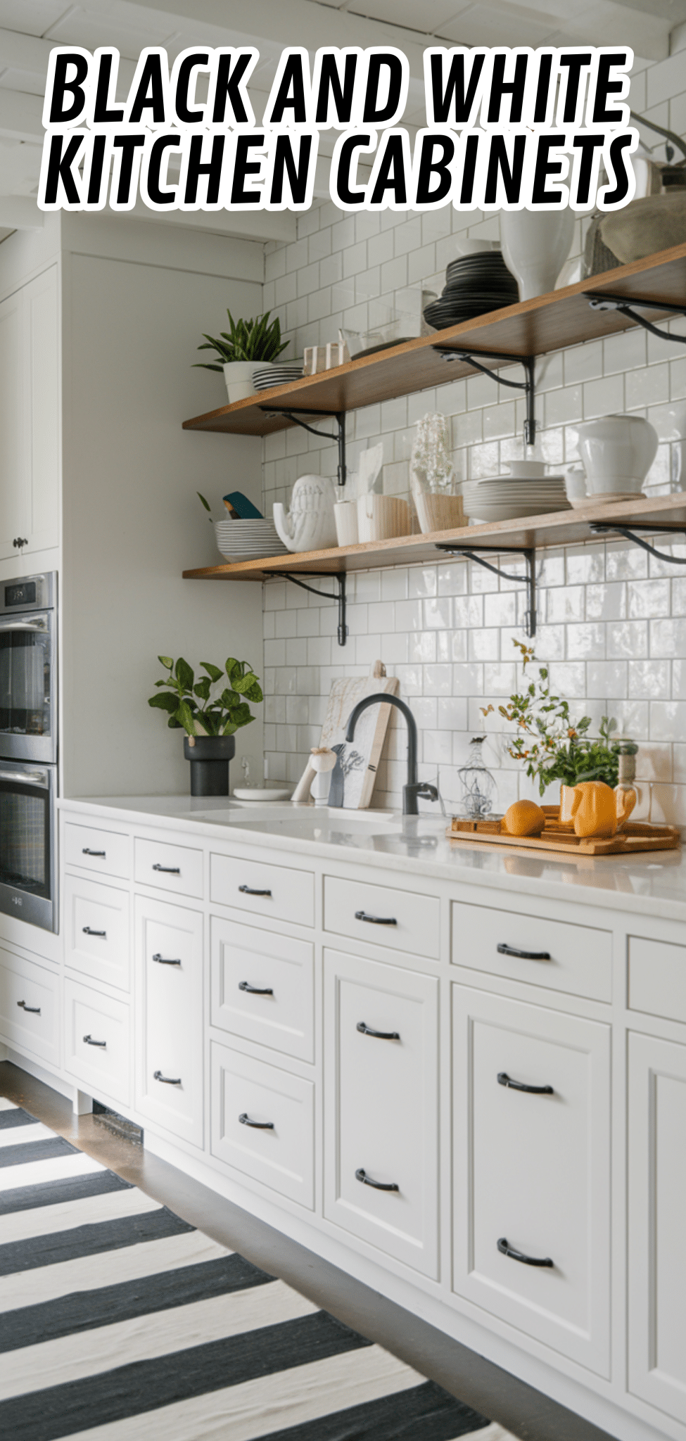 16 Stunning Black And White Kitchen Cabinets - The Mega Mom