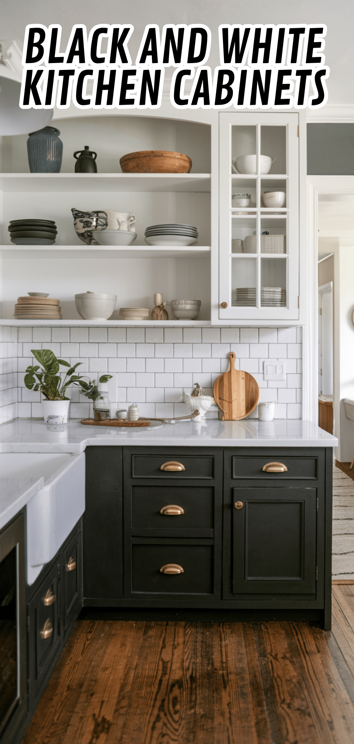 16 Stunning Black And White Kitchen Cabinets