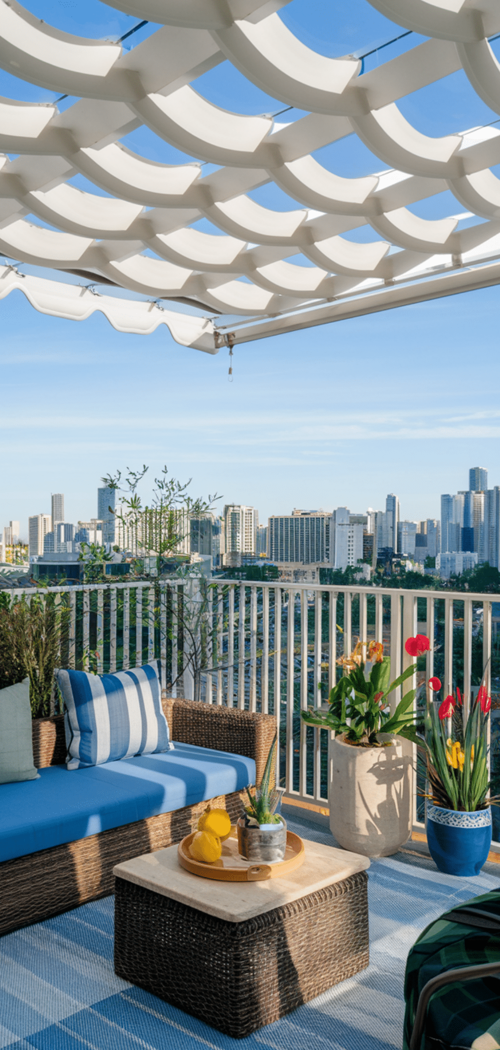 17 Cozy Apartment Balcony Shade Ideas That Never Go Out of Style