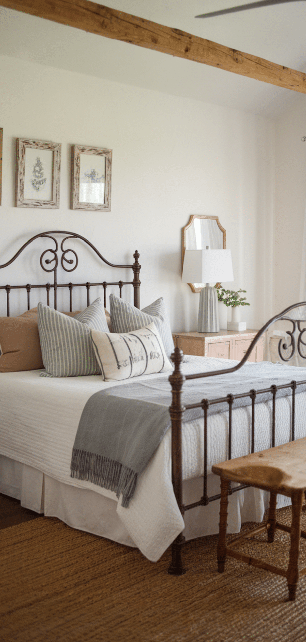Cozy Farmhouse Bedroom Ideas for the Perfect Retreat