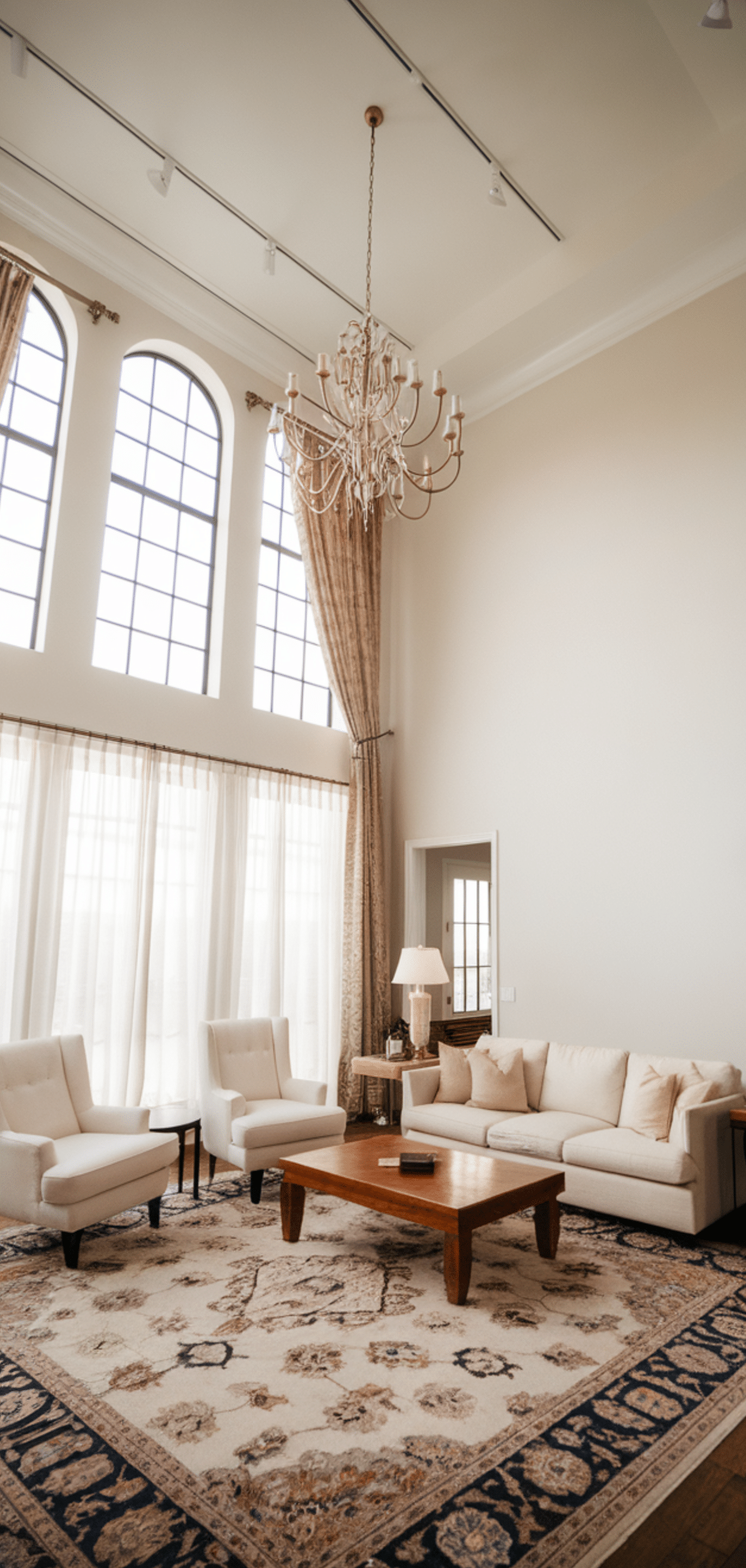 Perfect Tricks to Make Your Home Appear Bigger