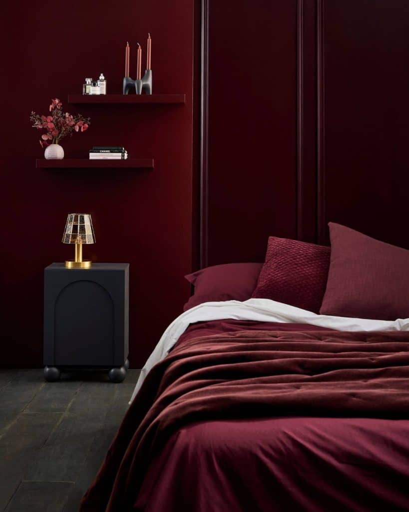 Dark Feminine Bedroom Sanctuary Ideas That Feel Moody Without Feeling Heavy