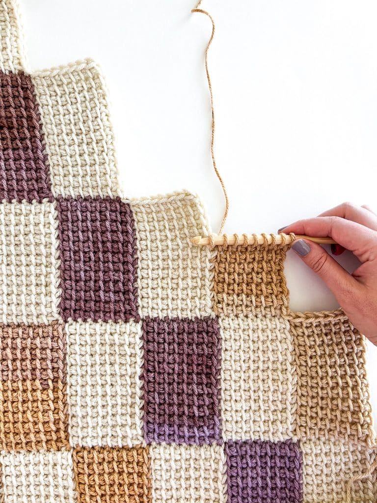 Tunisian Crochet Stitches That Turn a Quiet Evening Into Something Worth Sharing